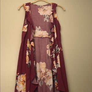 🥀CHARLOTTE RUSSE FLORAL CARDIGAN🥀